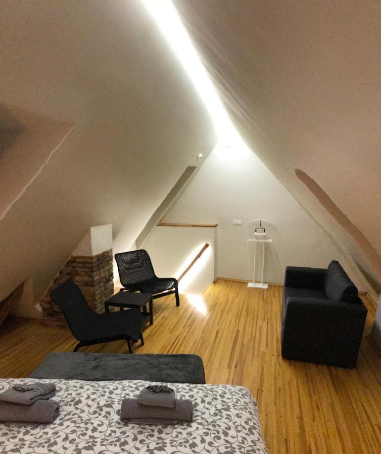 דירות ריגה Doma Square Penthouse, In The Heart Of Old Town מראה חיצוני תמונה